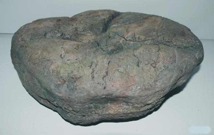 River Stone N 37x28x13 cm